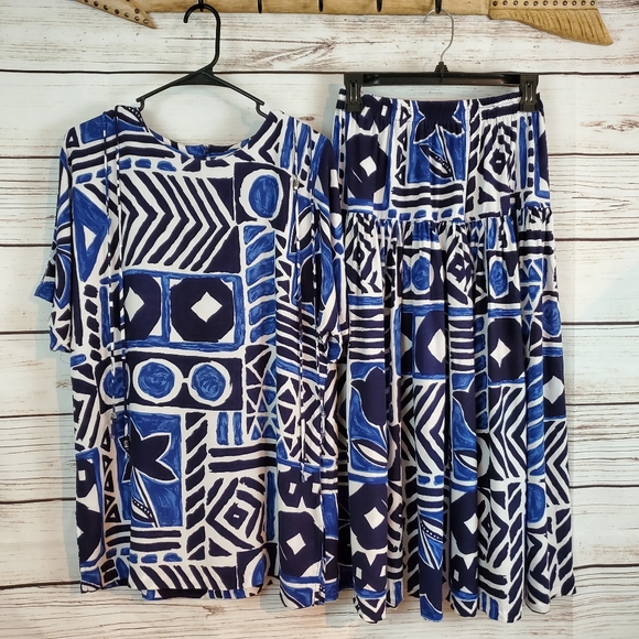 Anthony Mark Hankins Dresses & Skirts - Anthony Mark Hankins | 2 Pc Floral Top & Skirt